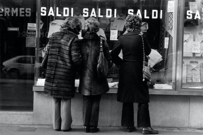 Women in front of a shop window